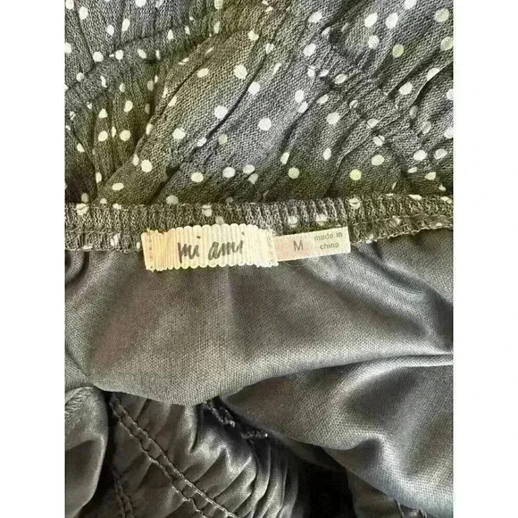 Mi‎ Ami Grey & White Puffy Sleeve Dress w/Rouched Waist Size Medium - Picture 7 of 7